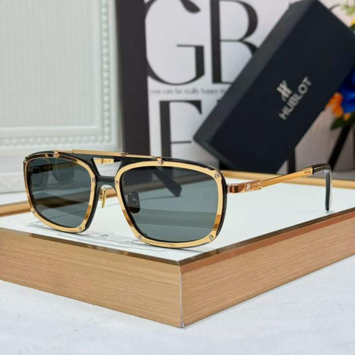 Picture of Hublot Sunglasses _SKUfw71164384fw